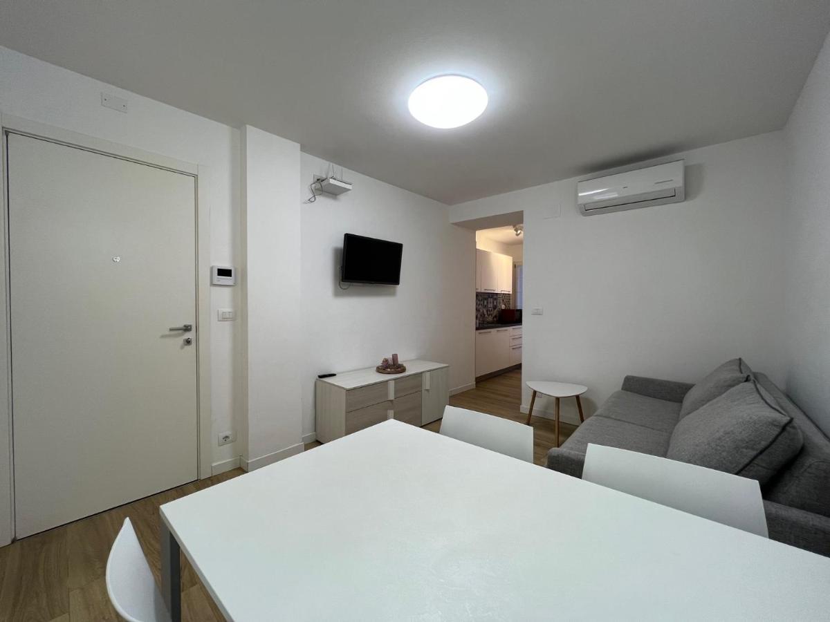 Marchesini Apartments Градо Экстерьер фото